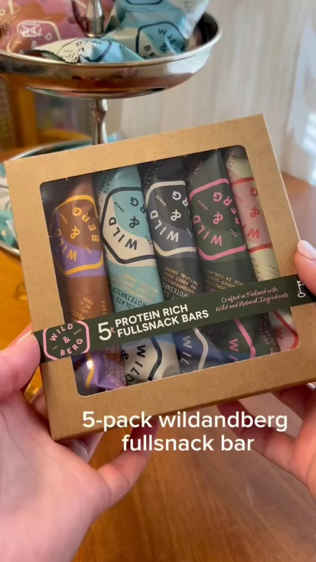 Yllätä kauniilla ja ravitsevalla lahjalla!🎁 Näiden välipalojen avulla pidät energiatasosi korkealla koko päivän ajan. Jokainen välipala on valmistettu huolella valikoiduista raaka-aineista, jotka tarjoavat tarvittavat proteiinit, kuidut ja terveelliset rasvat🌿

👉Tilaa heti netistä!