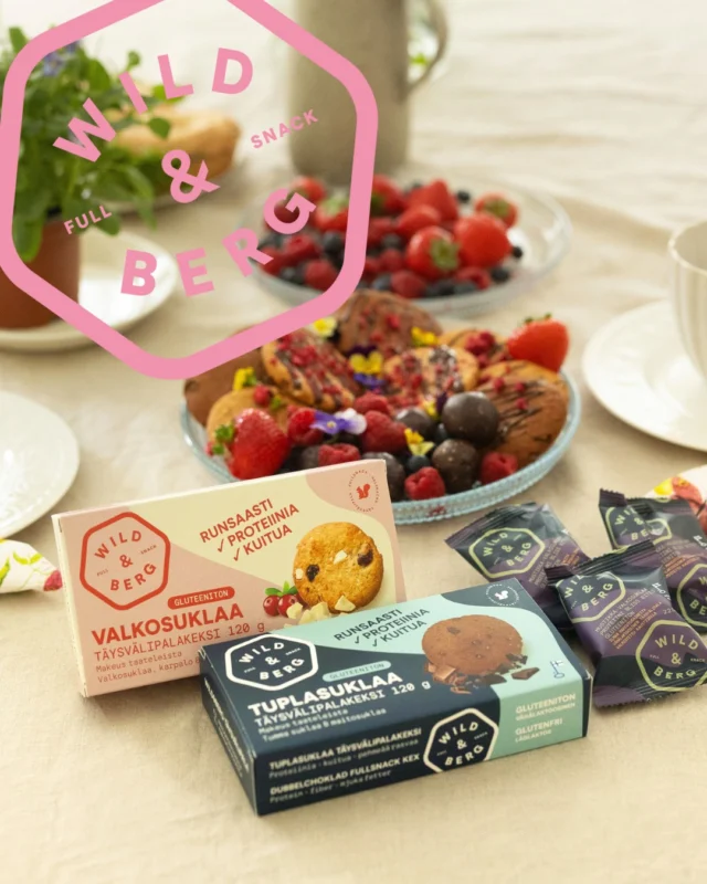 Kahvihetken herkut – meidän täysvälipalakeksit! 🍪
 Sopivat niin juhlaan kuin arkeen, aina herkullisia ja valmiina ilahduttamaan. 🌸

#wildandberg #kahvihetki #arjenpieniäiloja #täysvälipala #fullsnack #gluteeniton #glutenfri